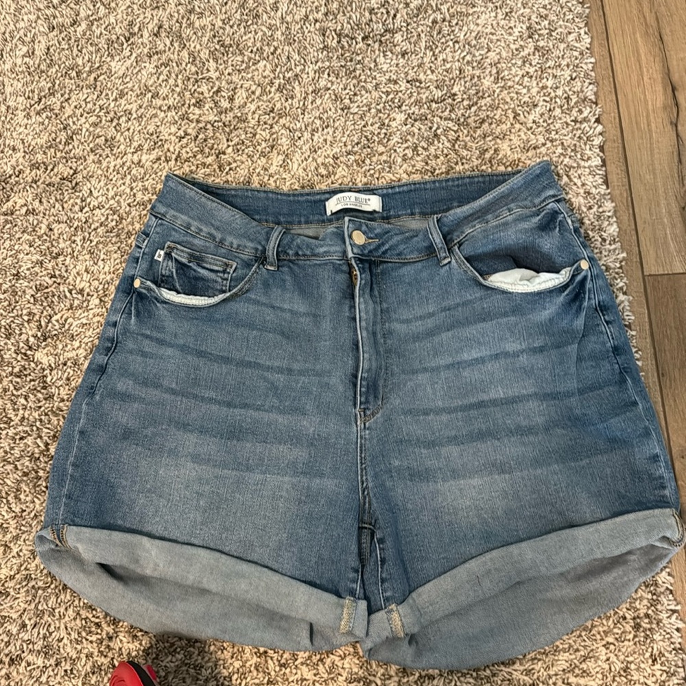 Judy Blue Medium Blue Rolled Hem Jean Shorts